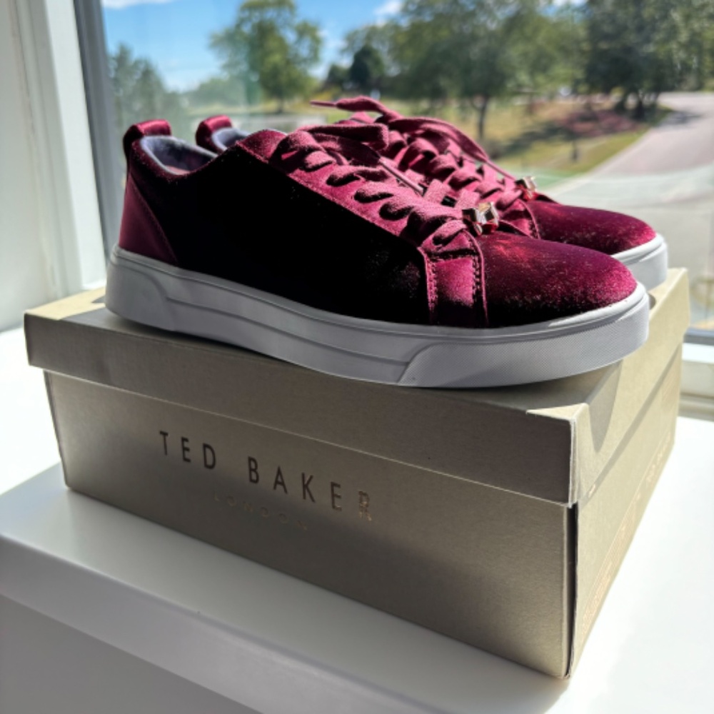 NWT Ted Baker London Kulei Velvet Burgundy Red Low Top Sneakers